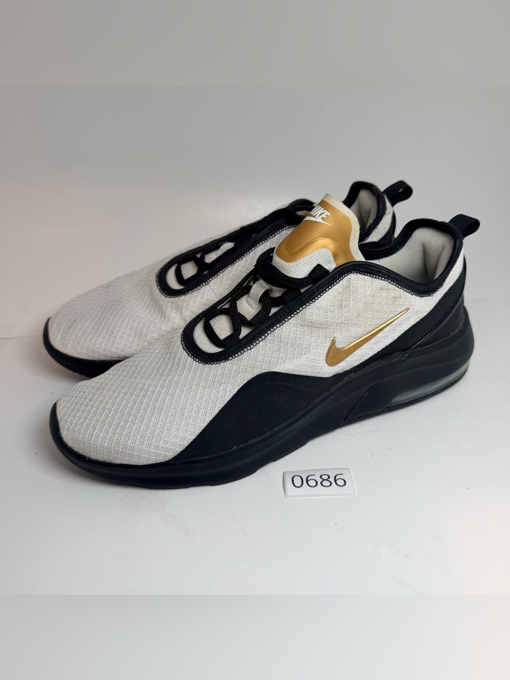 Nike Men’s White and Gold Low-Top Sneakers with Black Trim